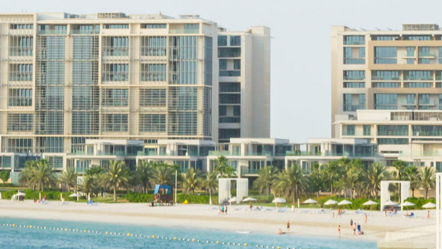 دليل شاطئ الراحة في أبوظبي الإمارات