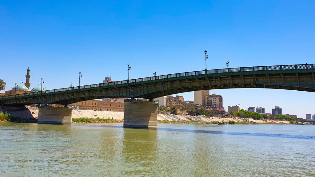 جسور مدينة بغداد