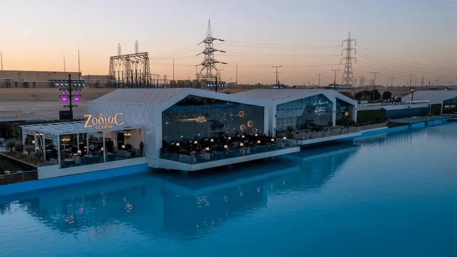 مطعم زودياك بوليفارد وورلد
